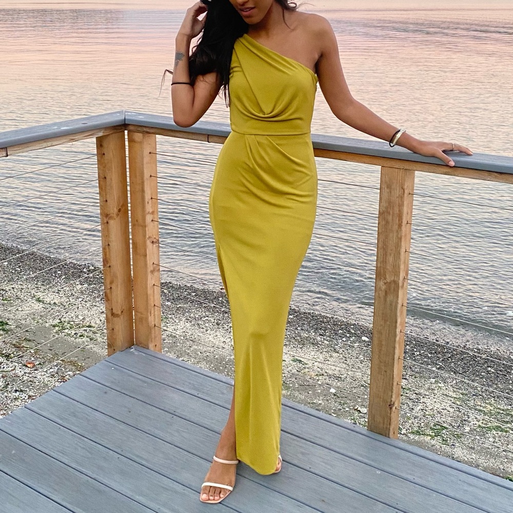 Gorgeous BCBG Cowl neck one shoulder dress